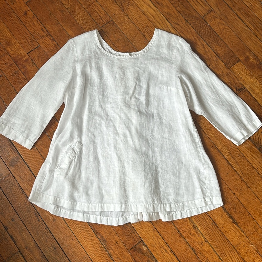 FLAX OFF WHITE LINEN BUTTON BACK TOP SIZE SMALL